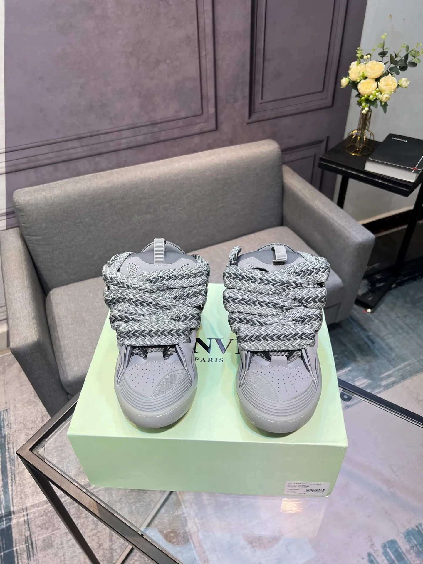 Men's men's shoes💰780 [LANVIN] Latest lace-up fashionable casual sneakers for couples High-quality CLAY couple series‼ ️ The latest trendy products of the season 🌈Many bloggers have planted grass and purchased the original open-mold customization. The upper and outsole are sewn with mark threads without edge sealing. Multiple material splicing combination design. Very versatile for fashionable and casual wear. Comfortable on the feet. Recommended for self-retention (upper cowhide + cow suede + breathable mesh) inner foot pad cowhide exclusive original open-mold clear logo rubber outsole ⚠️36-44 yards (45 custom-made)